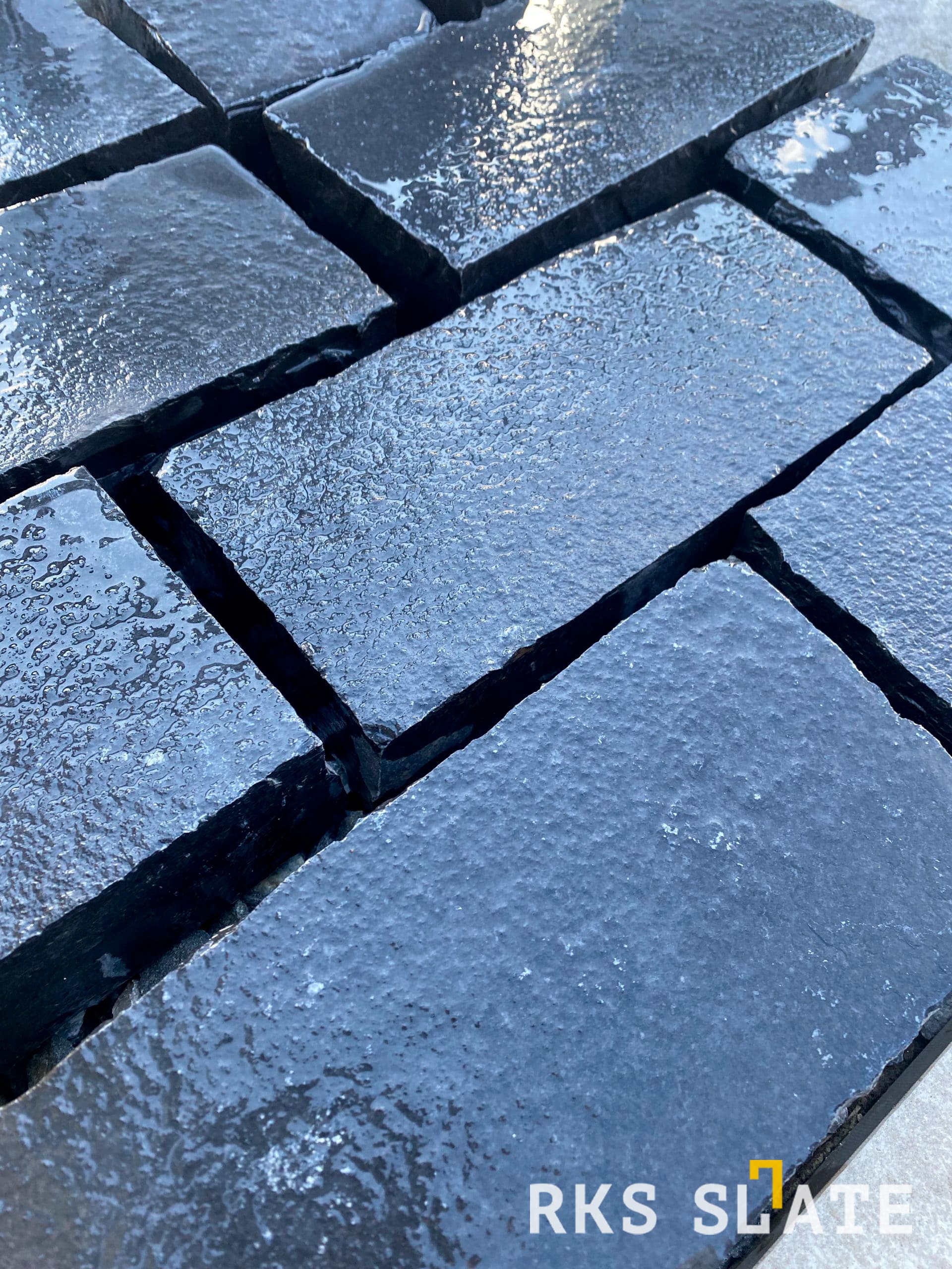 Брусчатка из известняка RKS Slate Belgian Black 200x100x40 мм 1