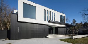 Реечная панель ДПК Turtle Shell, Middle Lines, Faroese Smokewood Co-Extrusion отделка фасада и гаражных ворот реечными панелями фото (1)