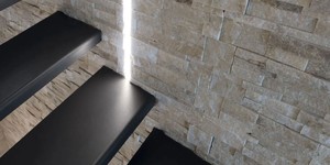 Каменная стена у лестницы заказать 3D панели RKS SLATE Кварцит Beige Slate (2)